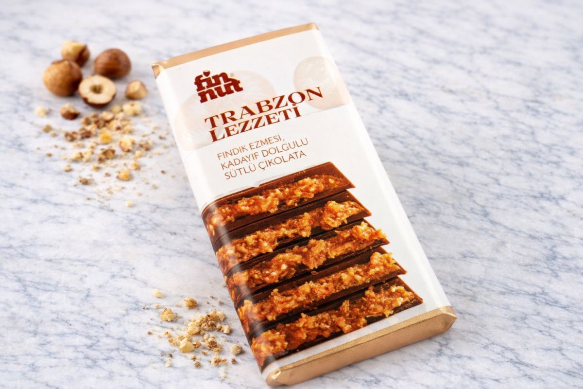 Fındık Ezmesi Kadayıf Dolgulu Sütlü Çikolata